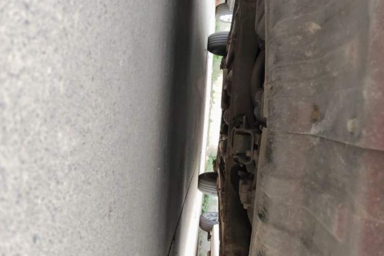 Used Hyundai Verna (older generation) 2010 Sedan 1.4L Manual Comfort GS Chassis Front