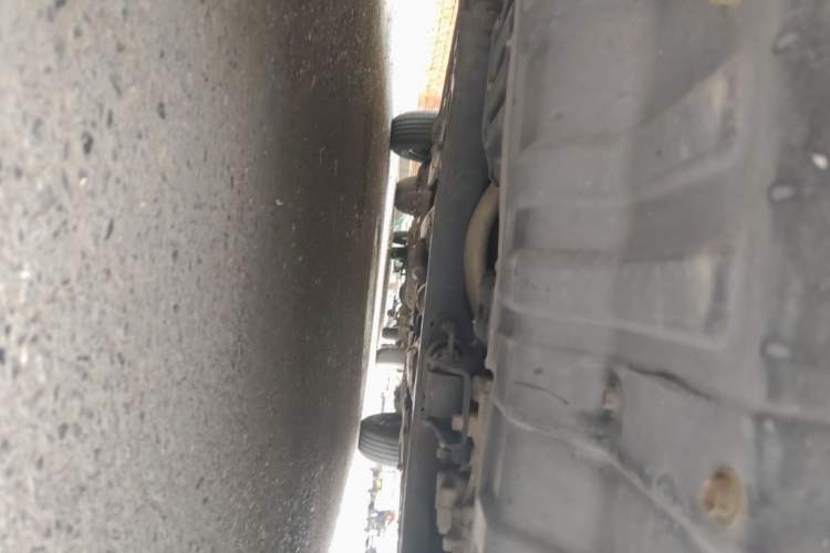 Used Hyundai Verna (older generation) 2010 Sedan 1.4L Manual Comfort GS Chassis Front