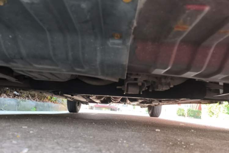 Used Hyundai Verna (older generation) 2010 Sedan 1.4L Manual Comfort GS Chassis Front