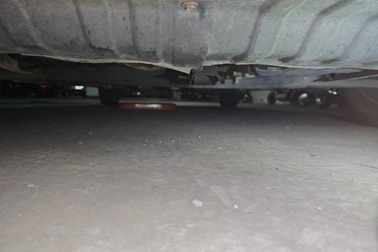 Used Hyundai Verna (older generation) 2010 Sedan 1.4L Automatic Comfort Model GS Chassis Front