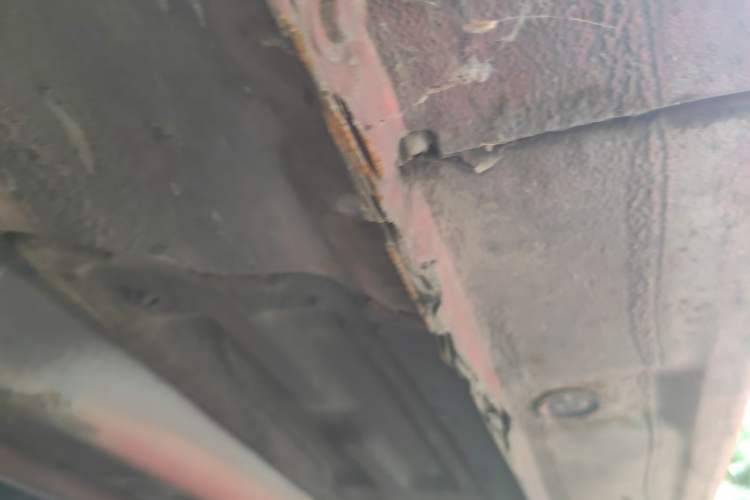 Used Hyundai Verna (older generation) 2010 Sedan 1.4L Manual Comfort GS Chassis Front Left