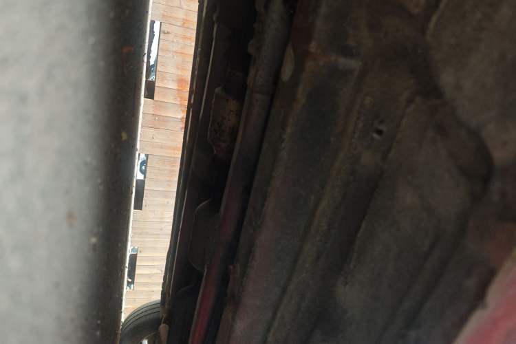 Used Hyundai Verna (older generation) 2010 Sedan 1.4L Manual Comfort GS Chassis Front Left