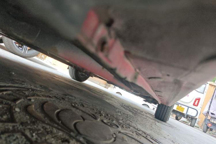 Used Hyundai Verna (older generation) 2010 Sedan 1.4L Manual Comfort GS Chassis Front Left