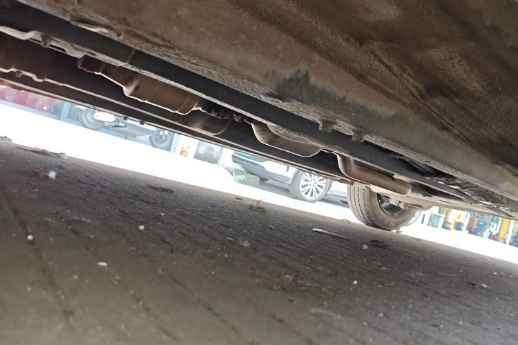 Used Hyundai Verna (older generation) 2010 Sedan 1.4L Automatic Comfort Model GS Chassis Front Left