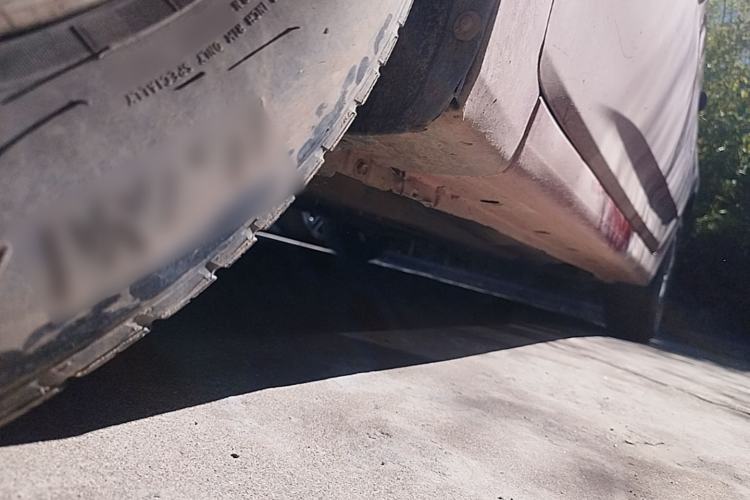 Used Hyundai Verna (older generation) 2010 Sedan 1.4L Manual Comfort GS Chassis Front Left