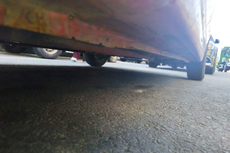 Used Hyundai Verna (older generation) 2010 Sedan 1.4L Manual Comfort GS Chassis Front Left