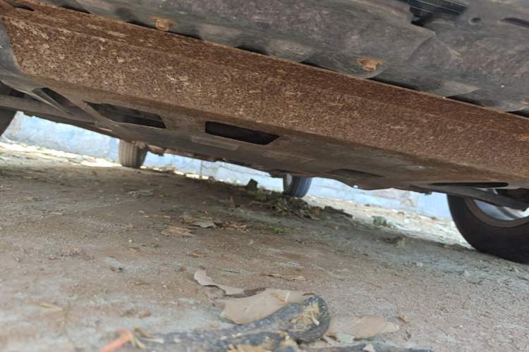 Used Hyundai Verna (older generation) 2010 Sedan 1.4L Manual Standard GL Model Chassis Front