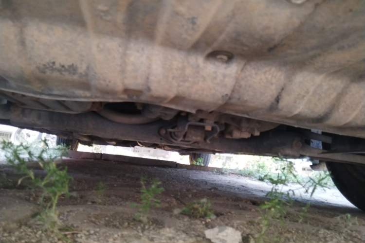 Used Hyundai Verna (older generation) 2010 Sedan 1.4L Manual Comfort GS Chassis Front
