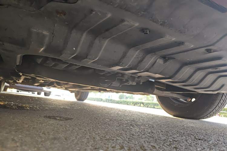 Used Hyundai Verna (older generation) 2010 Sedan 1.4L Manual Comfort GS Chassis Front Right