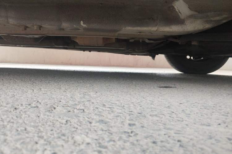 Used Hyundai Verna (older generation) 2010 Sedan 1.4L Manual Comfort GS Chassis Front Right