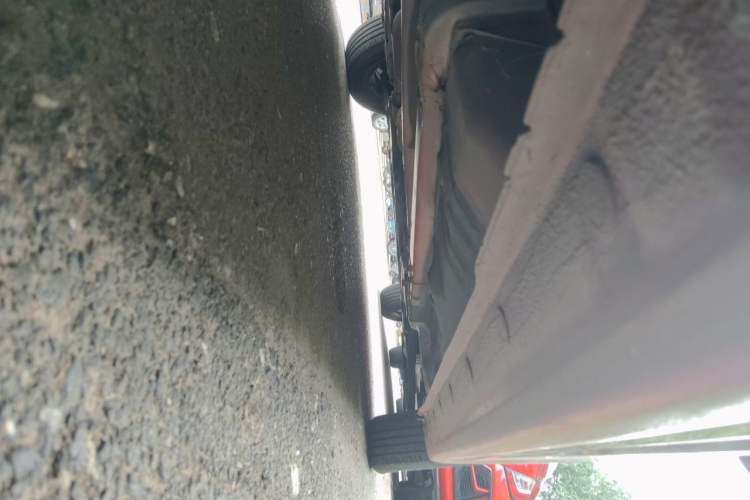 Used Hyundai Verna (older generation) 2010 Sedan 1.4L Manual Comfort GS Chassis Front Right