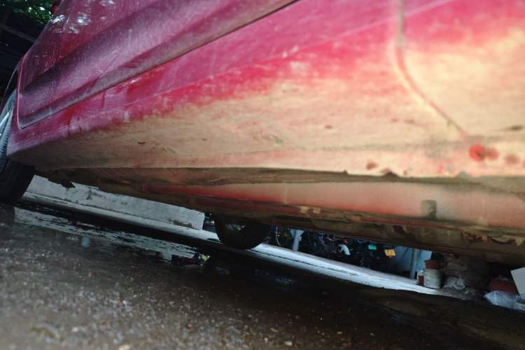 Used Hyundai Verna (older generation) 2010 Sedan 1.4L Manual Standard GL Model Chassis Front Right