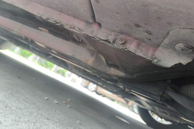 Used Hyundai Verna (older generation) 2010 Sedan 1.4L Automatic Comfort Model GS Chassis Front Right