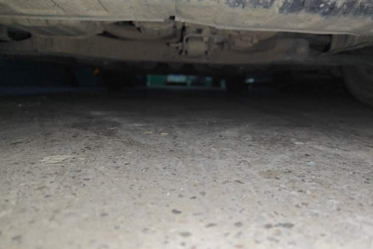 Used Hyundai Verna (older generation) 2010 Sedan 1.4L Manual Comfort GS Chassis Front