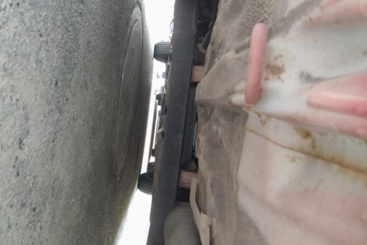 Used Hyundai Verna (older generation) 2010 Sedan 1.4L Manual Comfort GS Chassis Rear