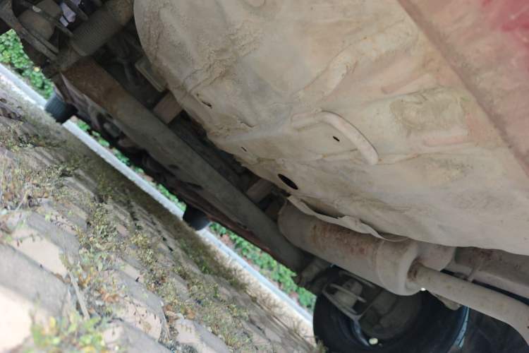 Used Hyundai Verna (older generation) 2010 Sedan 1.4L Manual Comfort GS Chassis Rear