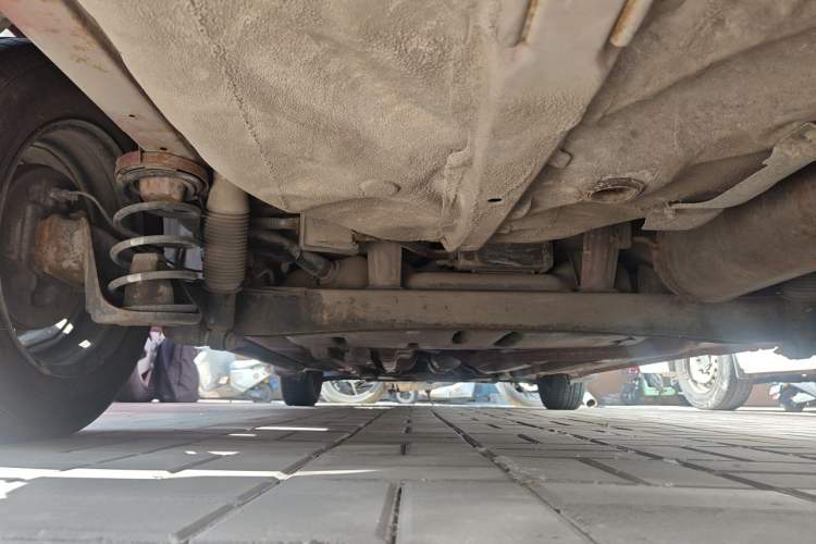 Used Hyundai Verna (older generation) 2010 Sedan 1.4L Manual Comfort GS Chassis Rear