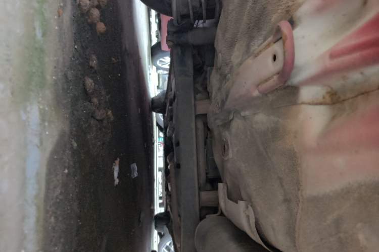 Used Hyundai Verna (older generation) 2010 Sedan 1.4L Manual Comfort GS Chassis Rear