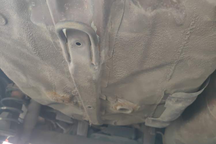 Used Hyundai Verna (older generation) 2010 Sedan 1.4L Manual Comfort GS Chassis Rear