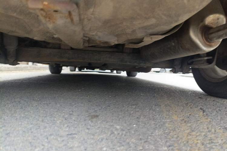 Used Hyundai Verna (older generation) 2010 Sedan 1.4L Manual Standard GL Model Chassis Rear