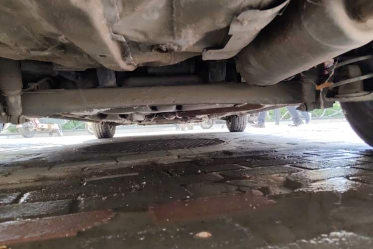 Used Hyundai Verna (older generation) 2010 Sedan 1.4L Manual Comfort GS Chassis Rear