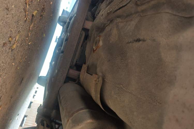 Used Hyundai Verna (older generation) 2010 Sedan 1.4L Manual Comfort GS Chassis Rear