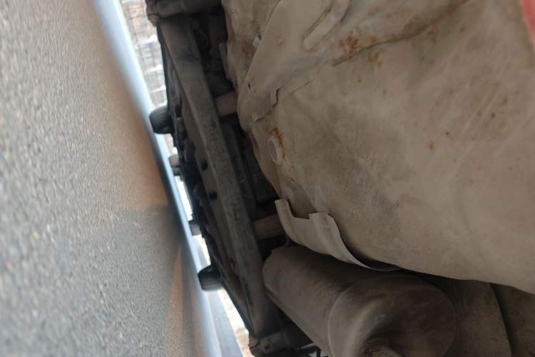 Used Hyundai Verna (older generation) 2010 Sedan 1.4L Manual Standard GL Model Chassis Rear