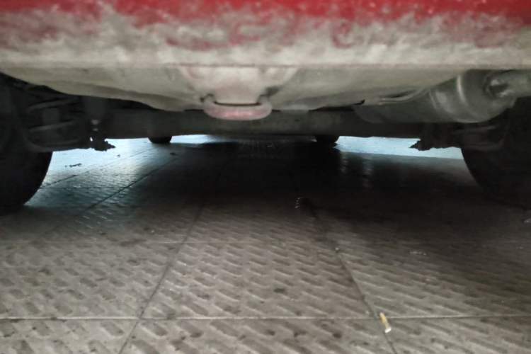 Used Hyundai Verna (older generation) 2010 Sedan 1.4L Manual Comfort GS Chassis Rear