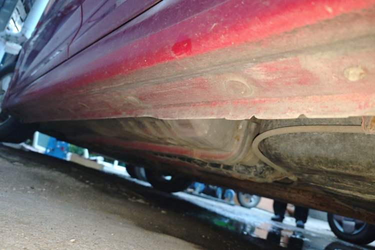Used Hyundai Verna (older generation) 2010 Sedan 1.4L Manual Standard GL Model Chassis Rear Left