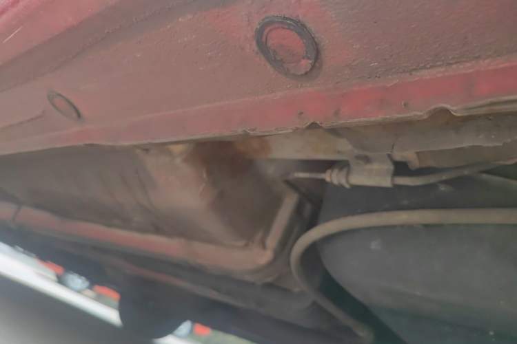 Used Hyundai Verna (older generation) 2010 Sedan 1.4L Manual Comfort GS Chassis Rear Left