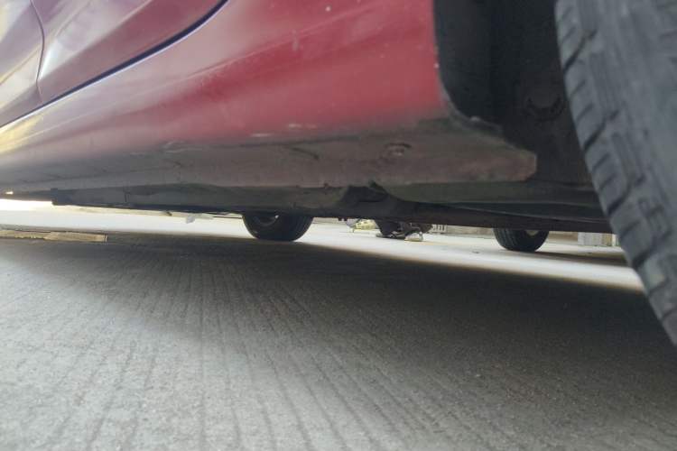 Used Hyundai Verna (older generation) 2010 Sedan 1.4L Automatic Fashionable GT Model Chassis Rear Left
