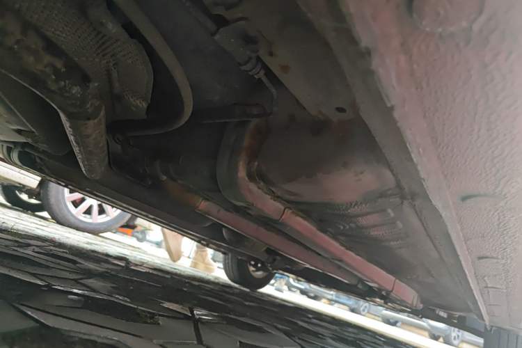 Used Hyundai Verna (older generation) 2010 Sedan 1.4L Automatic Fashionable GT Model Chassis Rear Left
