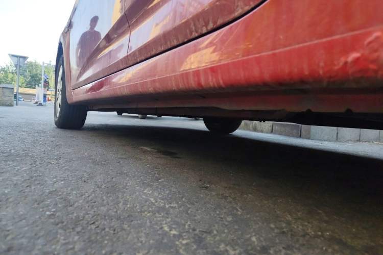 Used Hyundai Verna (older generation) 2010 Sedan 1.4L Manual Comfort GS Chassis Rear Left