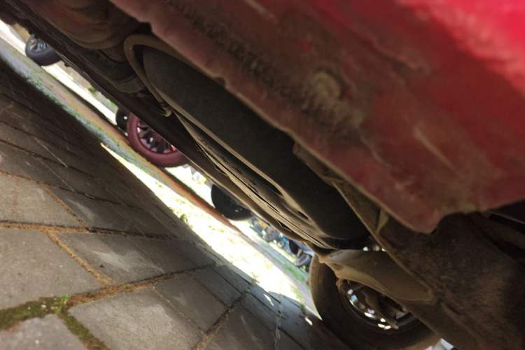 Used Hyundai Verna (older generation) 2010 Sedan 1.4L Manual Comfort GS Chassis Rear Left
