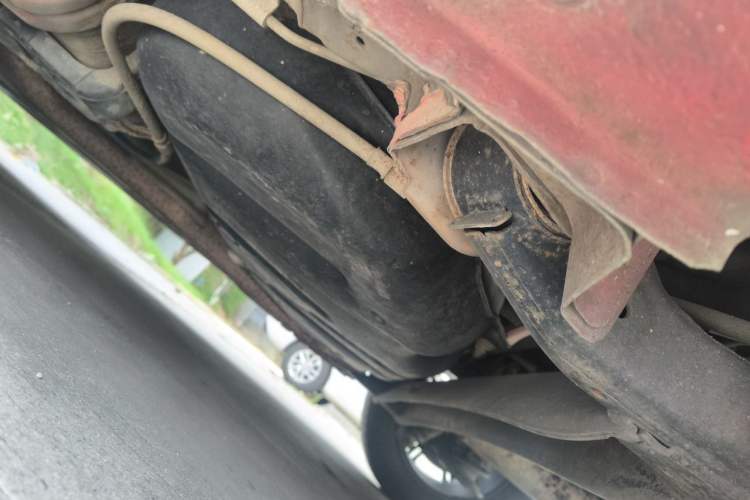 Used Hyundai Verna (older generation) 2010 Sedan 1.4L Automatic Comfort Model GS Chassis Rear Left