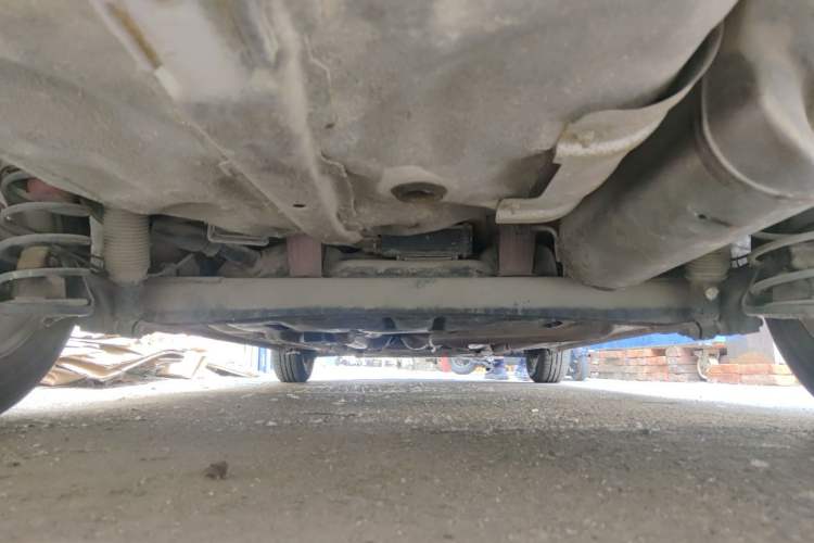 Used Hyundai Verna (older generation) 2010 Sedan 1.4L Automatic Fashionable GT Model Chassis Rear