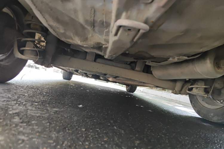 Used Hyundai Verna (older generation) 2010 Sedan 1.4L Manual Comfort GS Chassis Rear