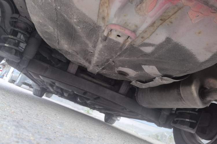 Used Hyundai Verna (older generation) 2010 Sedan 1.4L Automatic Fashionable GT Model Chassis Rear