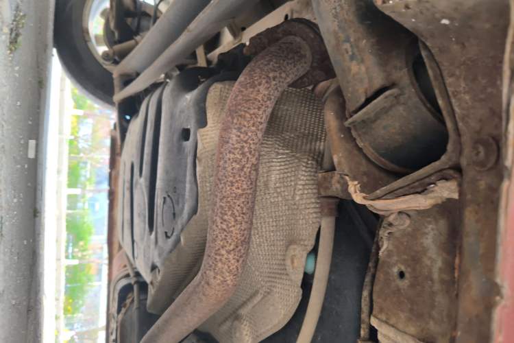 Used Hyundai Verna (older generation) 2010 Sedan 1.4L Manual Comfort GS Chassis Rear Right