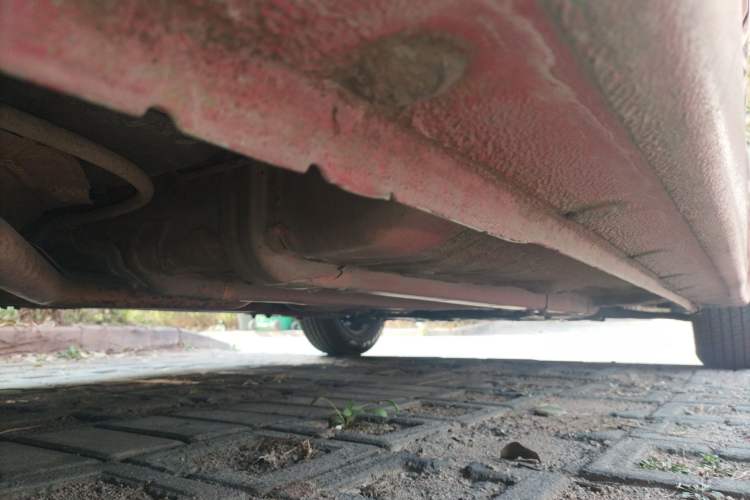 Used Hyundai Verna (older generation) 2010 Sedan 1.4L Manual Comfort GS Chassis Rear Right
