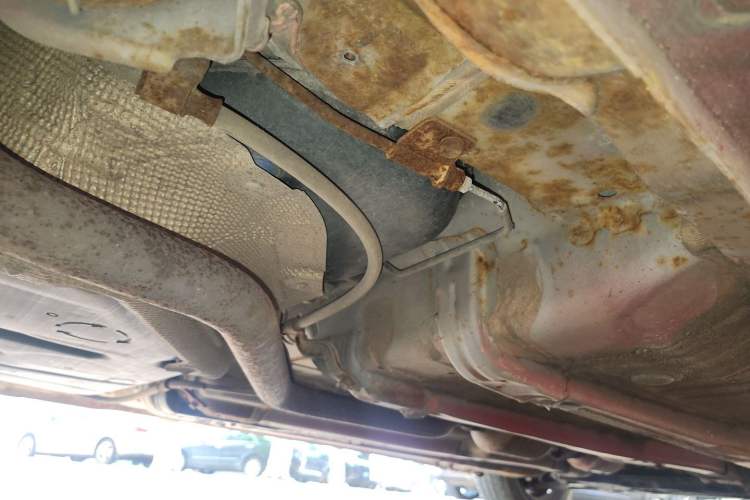 Used Hyundai Verna (older generation) 2010 Sedan 1.4L Automatic Comfort Model GS Chassis Rear Right