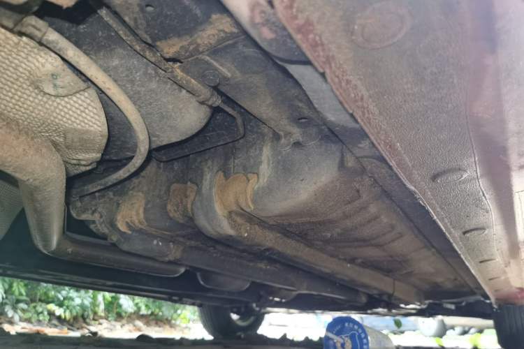 Used Hyundai Verna (older generation) 2010 Sedan 1.4L Automatic Comfort Model GS Chassis Rear Right