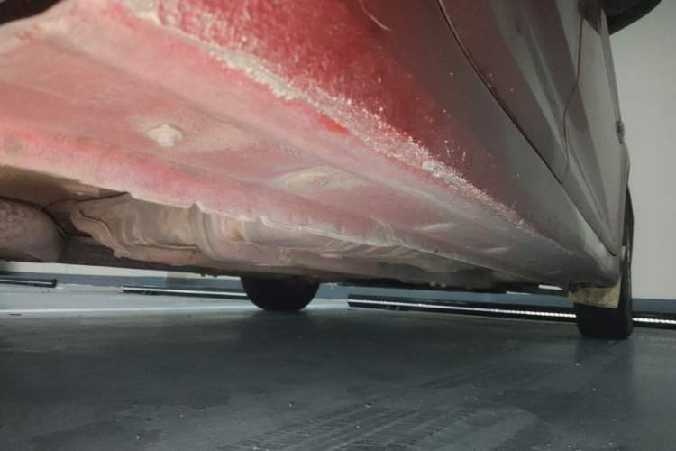 Used Hyundai Verna (older generation) 2010 Sedan 1.4L Manual Comfort GS Chassis Rear Right