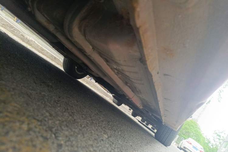 Used Hyundai Verna (older generation) 2010 Sedan 1.4L Manual Standard GL Model Chassis Rear Right