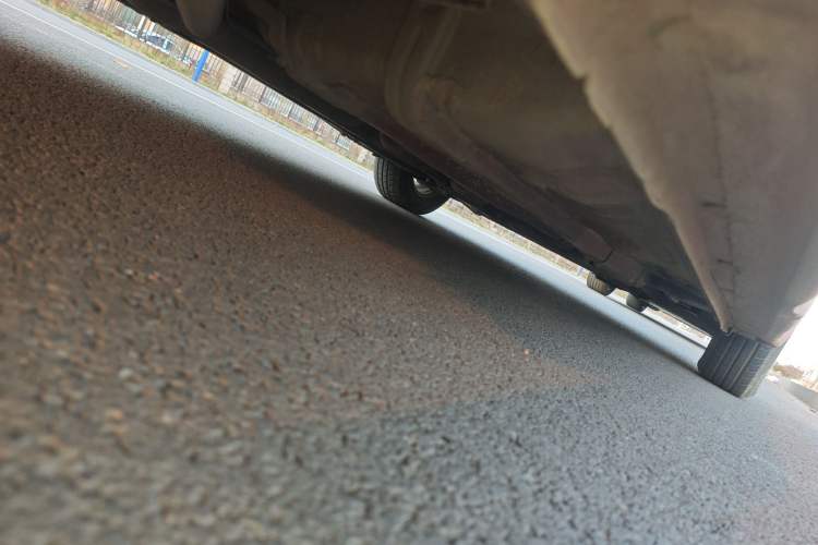 Used Hyundai Verna (older generation) 2010 Sedan 1.4L Manual Standard GL Model Chassis Rear Right