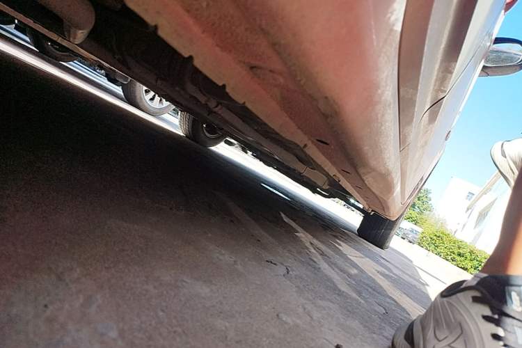 Used Hyundai Verna (older generation) 2010 Sedan 1.4L Manual Comfort GS Chassis Rear Right