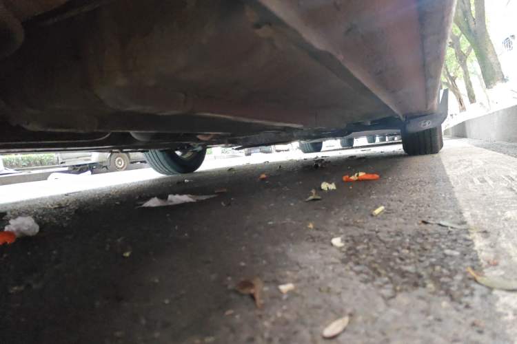 Used Hyundai Verna (older generation) 2010 Sedan 1.4L Automatic Comfort Model GS Chassis Rear Right