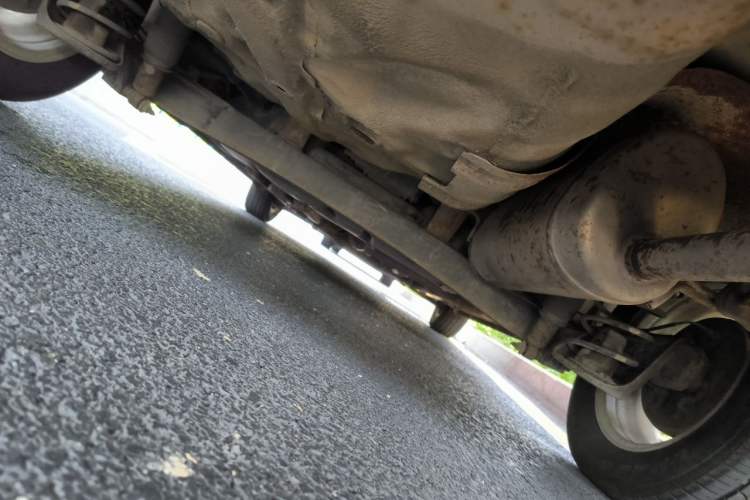 Used Hyundai Verna (older generation) 2010 Sedan 1.4L Manual Comfort GS Chassis Rear