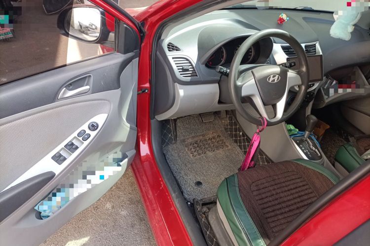 Used Hyundai Verna (older generation) 2010 Sedan 1.4L Automatic Fashionable GT Model Driver Seat