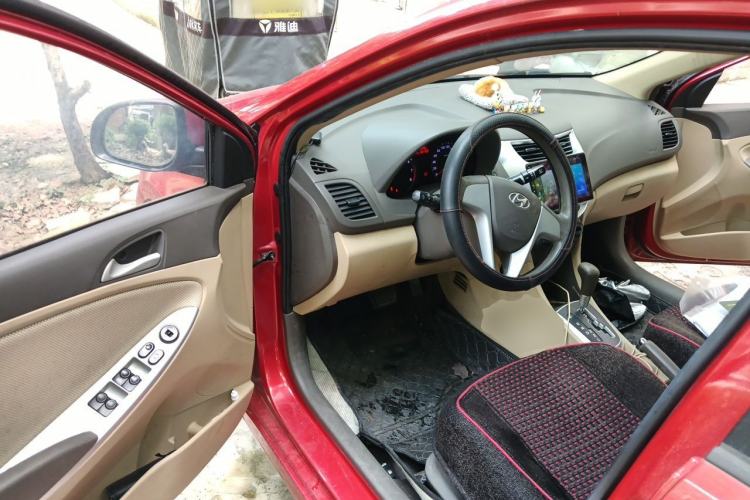 Used Hyundai Verna (older generation) 2010 Sedan 1.4L Automatic Fashionable GT Model Driver Seat